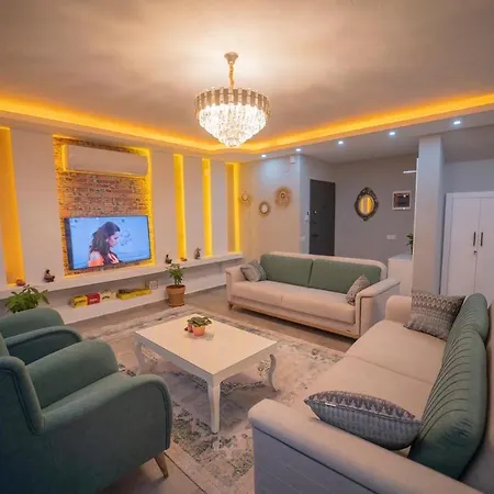 Villa Lisaa Villa *