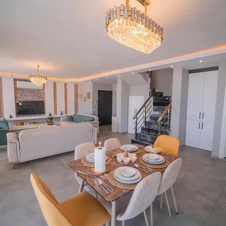Villa Villa Lisaa *